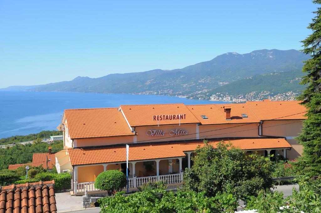 Villa Mira Кастав Экстерьер фото