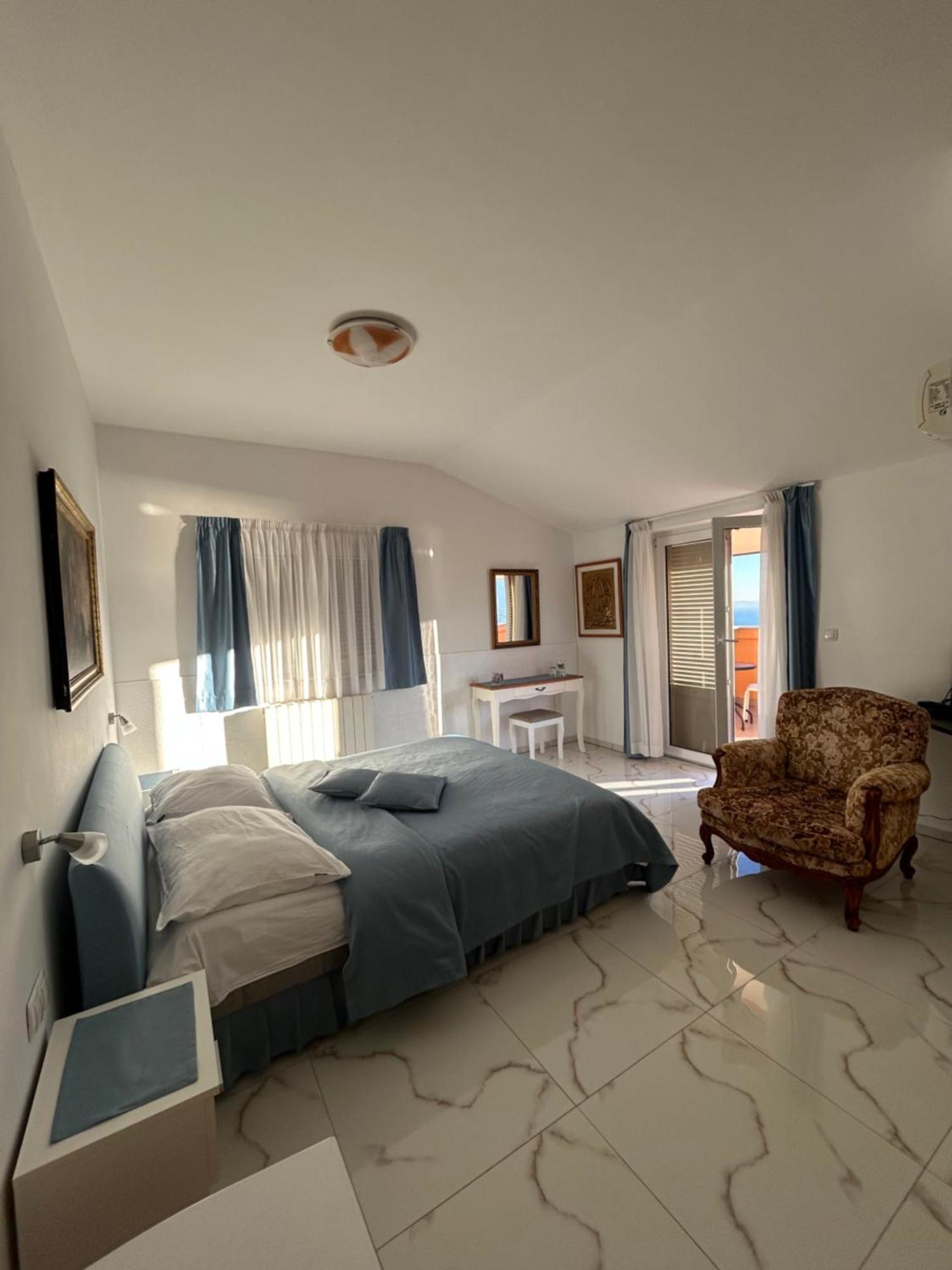 Villa Mira Кастав Экстерьер фото